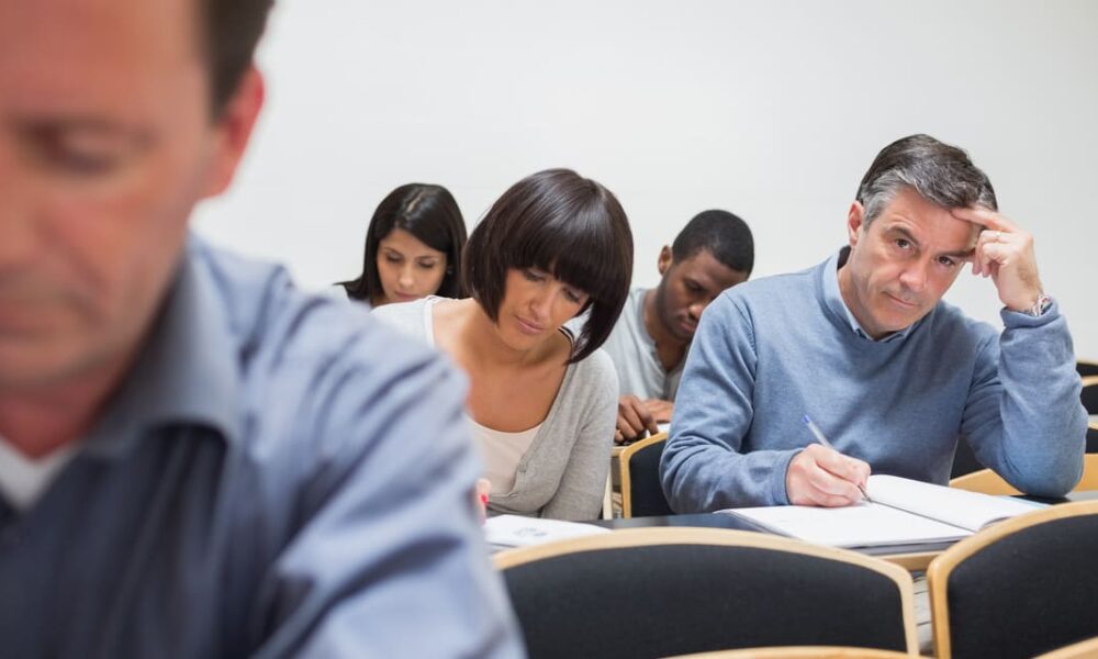 requisitos para oposiciones